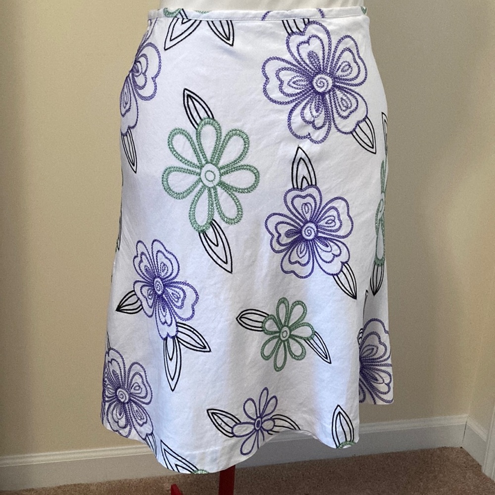 White and Purple A-Line Knee-Length Skirt for Casual Wear